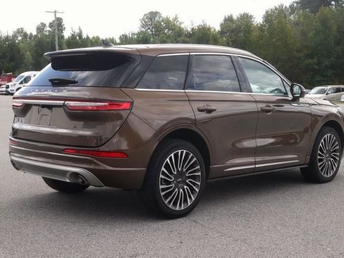 Used 2022 Lincoln Corsair Reserve w/ Sport Package image 7