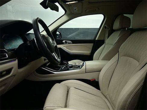 Used 2022 BMW X7 xDrive40i w/ Executive Package image 14
