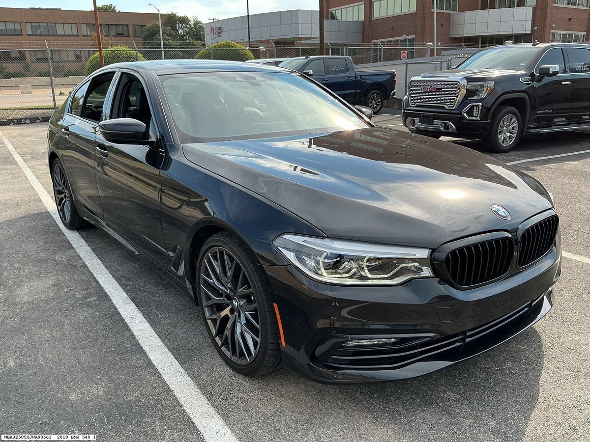 Used 2018 BMW 540i w/ Luxury Seating Package RWD image 4