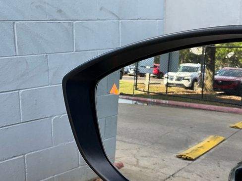 Used 2025 MAZDA CX-70 3.3 Turbo w/ Preferred Package image 21