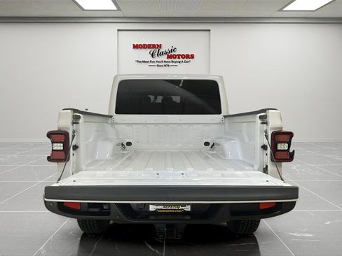 Used 2021 Jeep Gladiator Overland w/ Uconnect 4C Nav & Sound Group image 10