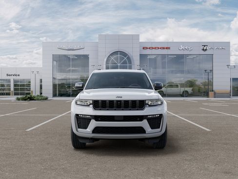 New 2026 Jeep Grand Cherokee Limited AWD/4WD image 32