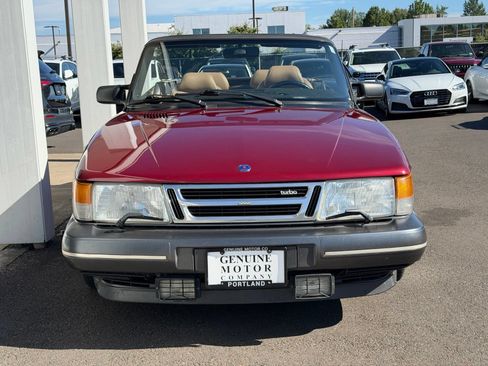 Used 1993 Saab 900 S FWD image 2