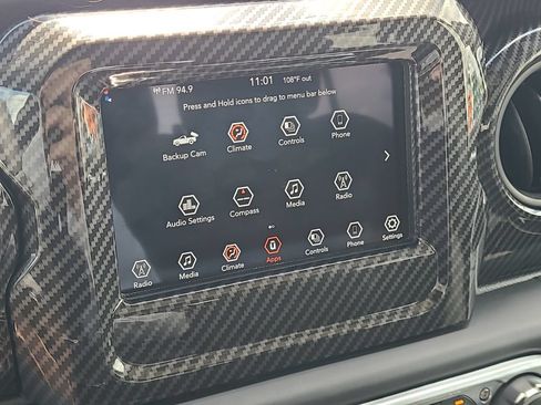Used 2023 Jeep Gladiator Sport AWD/4WD image 17