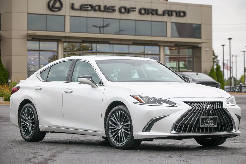 Certified 2022 Lexus ES 250 w/ Premium Package AWD/4WD image 1