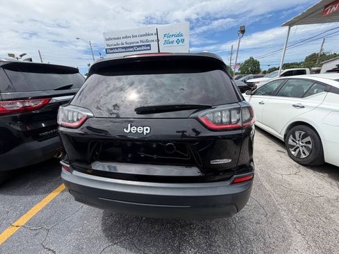 Used 2019 Jeep Cherokee Latitude w/ Popular Appearance Group FWD image 5