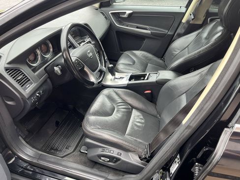 Used 2012 Volvo XC60 T6 AWD/4WD image 25