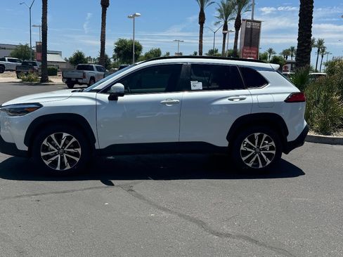 New 2026 Toyota Corolla Cross XLE image 3