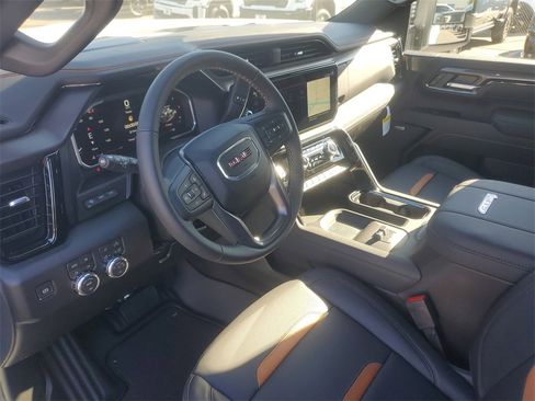 New 2026 GMC Sierra 2500 AT4 w/ AT4 Premium Plus Package image 9