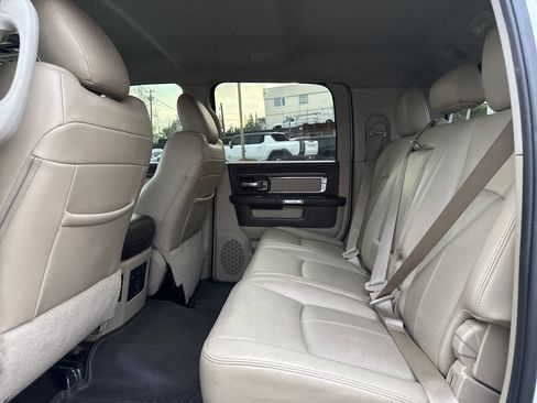 Used 2018 RAM 3500 Laramie image 20