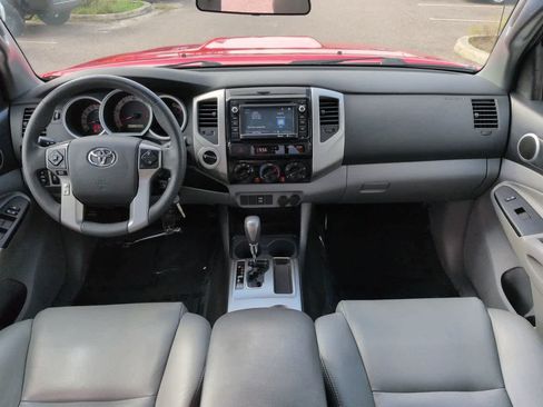 Used 2014 Toyota Tacoma 4x4 Double Cab w/ TRD Sport Package image 14