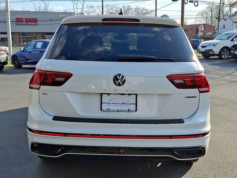 Used 2022 Volkswagen Tiguan SE R-Line image 5
