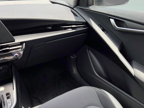 New 2026 Kia Niro LX FWD image 14