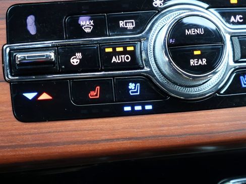 Used 2024 Lincoln Aviator Reserve w/ Equipment Group 201A AWD/4WD image 28