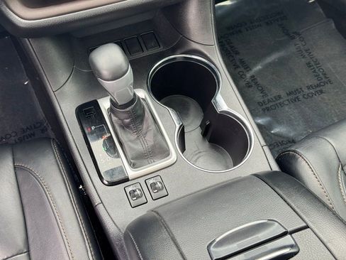 Used 2018 Toyota Highlander XLE image 21