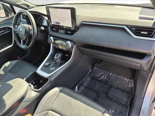 Used 2023 Toyota RAV4 XSE AWD/4WD image 24