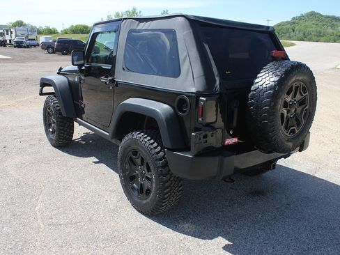 Used 2015 Jeep Wrangler Sport AWD/4WD image 7