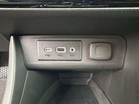 Used 2023 Buick Encore GX Select w/ Sport Touring Package image 29