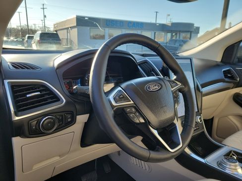 Used 2024 Ford Edge Titanium w/ Titanium Elite Package image 22