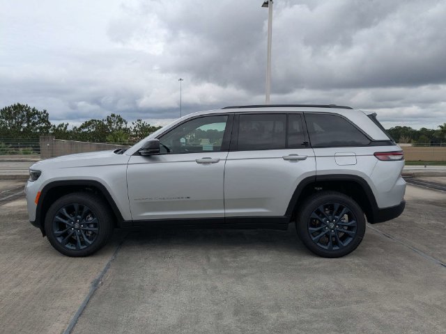 New 2026 Jeep Grand Cherokee Limited AWD/4WD image 7