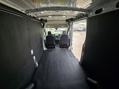 New 2026 Ford Transit 250 148 Medium Roof w/ Load Area Protection Package RWD image 15