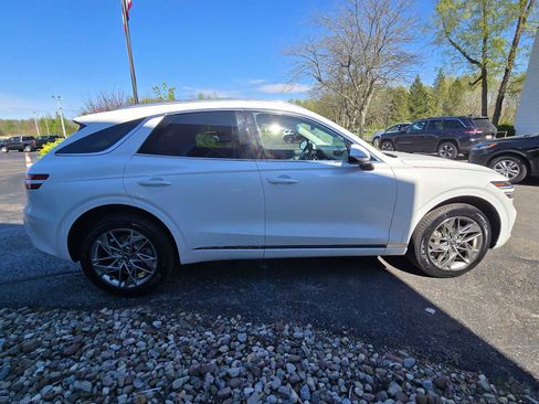 Used 2025 Genesis GV70 2.5T AWD/4WD image 7