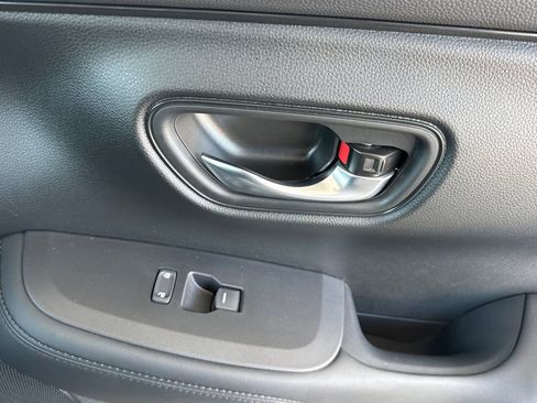 Certified 2026 Honda HR-V LX image 21