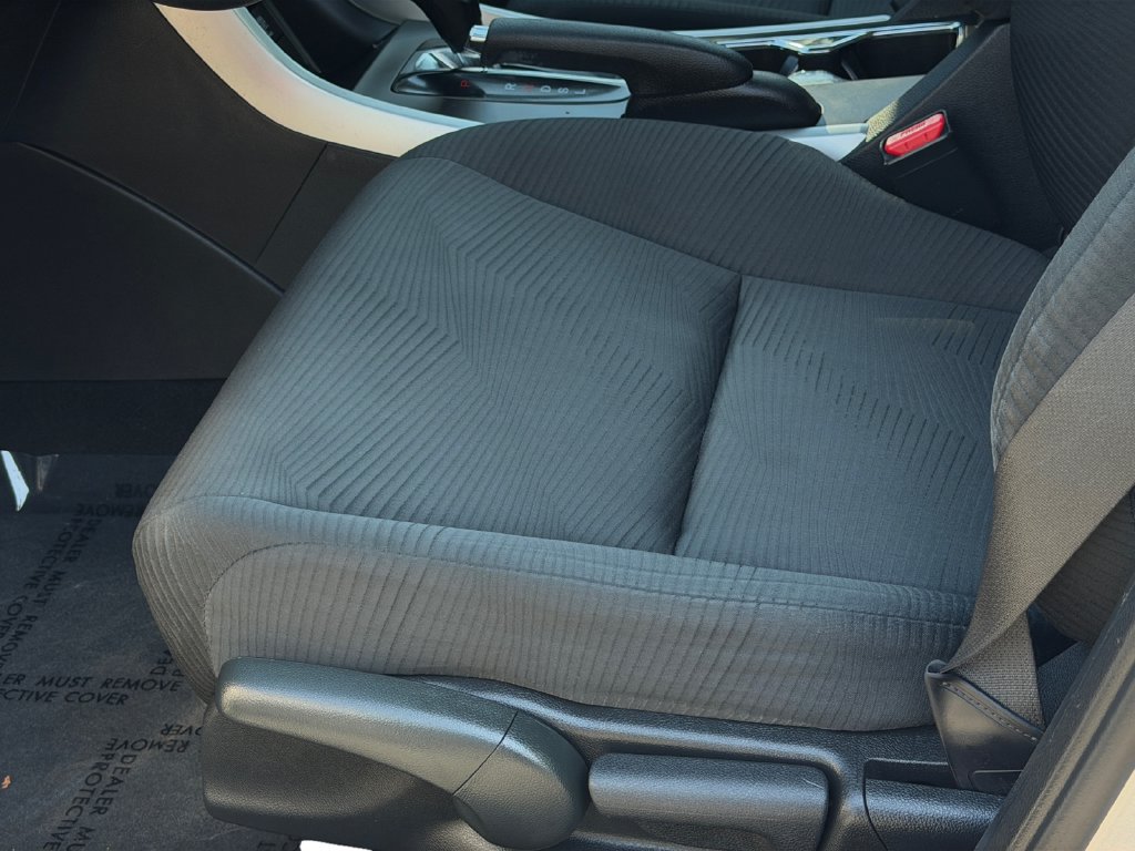 Used 2015 Honda Accord LX image 17