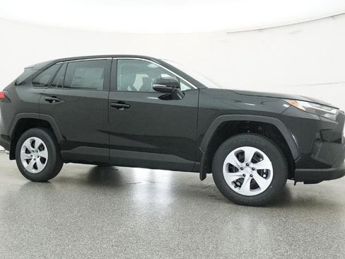 New 2025 Toyota RAV4 LE image 28