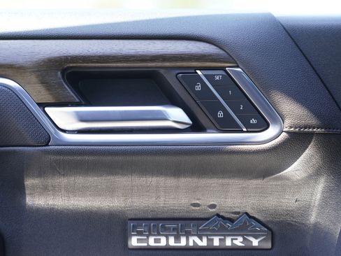 Used 2024 Chevrolet Silverado 1500 High Country AWD/4WD image 16