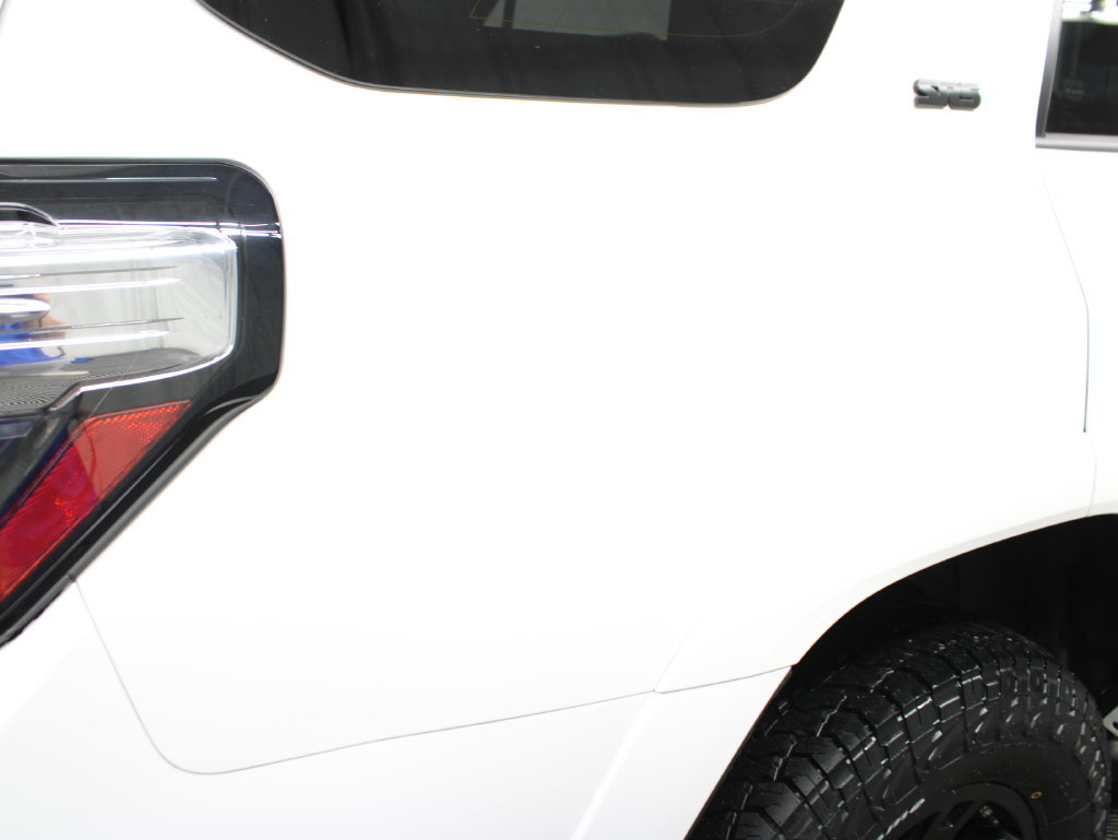 Used 2022 Toyota 4Runner SR5 Premium w/ Moonroof Package AWD/4WD image 32