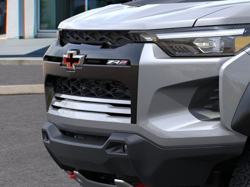 New 2026 Chevrolet Colorado ZR2 w/ Technology Package AWD/4WD image 13