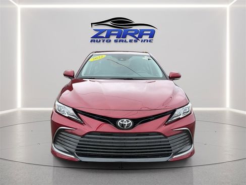 Used 2022 Toyota Camry LE FWD image 2