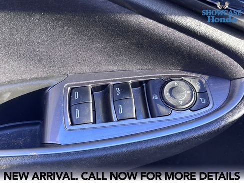Used 2022 Chevrolet Malibu LT FWD image 9