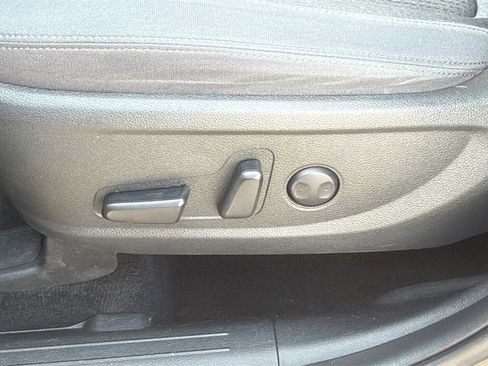 Used 2023 Hyundai Santa Fe SEL image 11