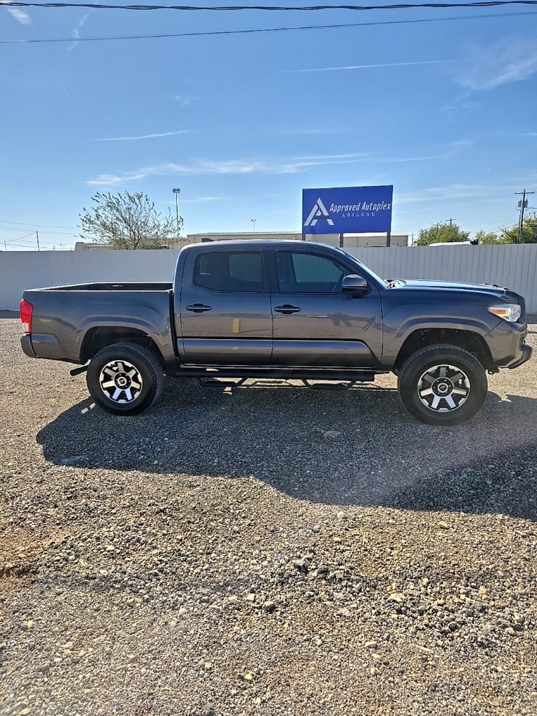 Used 2017 Toyota Tacoma SR w/ SR Convenience Package RWD image 2
