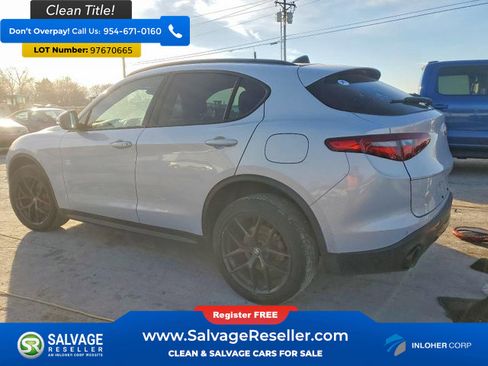Used 2023 Alfa Romeo Stelvio Sprint image 3