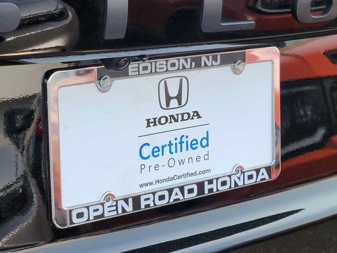 Certified 2023 Honda Pilot Touring image 31