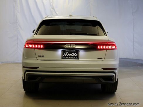 Used 2022 Audi Q8 Premium Plus image 7