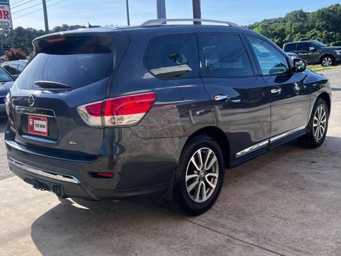 Used 2014 Nissan Pathfinder SL w/ SL Premium Package FWD image 6