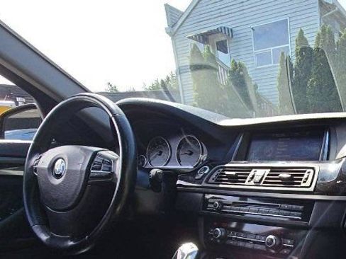Used 2014 BMW 528i xDrive Sedan AWD/4WD image 10