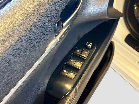 Used 2020 Toyota Camry XSE image 15