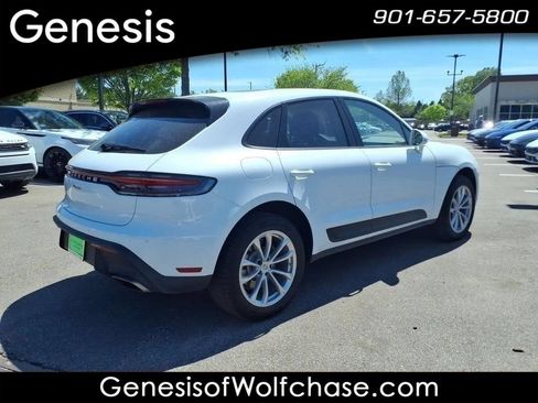 Used 2025 Porsche Macan AWD/4WD image 5