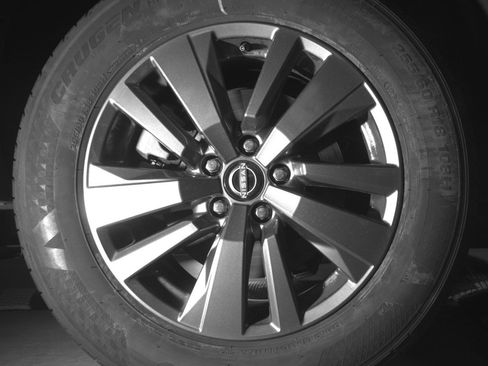 Used 2025 Nissan Pathfinder SV image 15