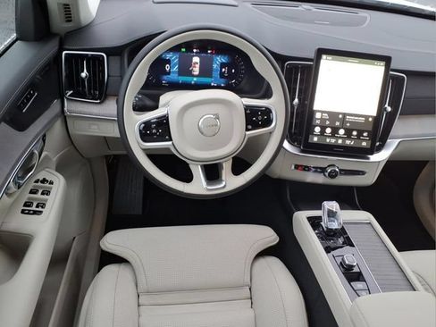 New 2026 Volvo XC90 B6 Ultra w/ Protection Package AWD/4WD image 13