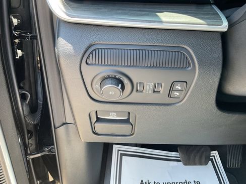 Used 2023 Jeep Wagoneer Series II w/ HD Trailer Tow Package AWD/4WD image 26