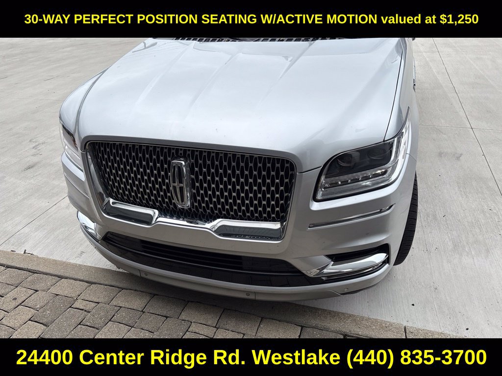 Used 2019 Lincoln Navigator Reserve AWD/4WD image 3
