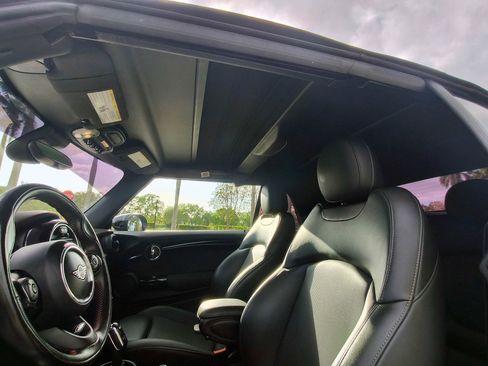 Used 2020 MINI Cooper S image 43