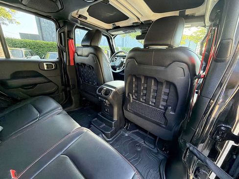 Used 2020 Jeep Wrangler Unlimited Rubicon w/ Quick Order Package 28Y Recon AWD/4WD image 20