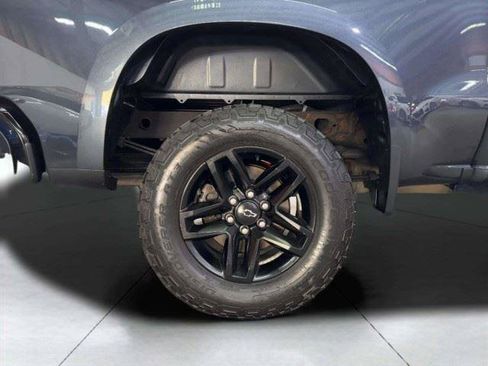 Used 2021 Chevrolet Silverado 1500 Custom Trail Boss w/ LPO, Dark Essentials Package AWD/4WD image 62